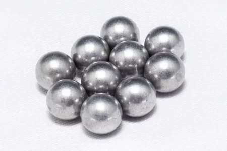 Comparativo prático de esferas em aço, inox e alumínio na aplicação real